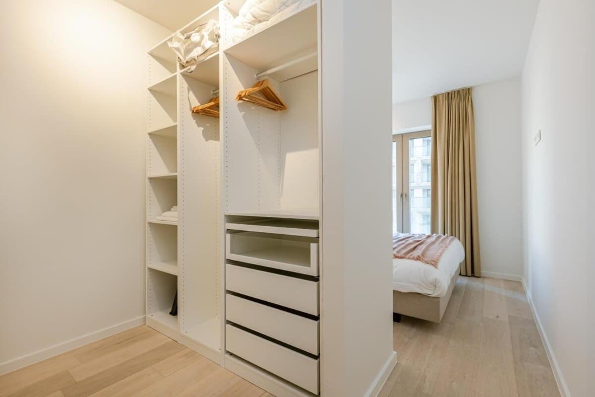 Huswell - Apartment With Terrace Close To The Sea Остенде Екстериор снимка