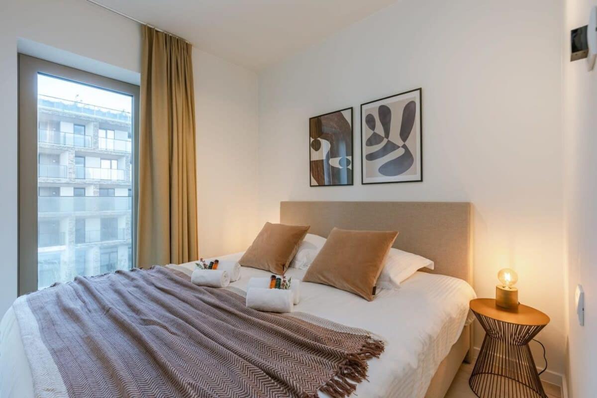 Huswell - Apartment With Terrace Close To The Sea Остенде Екстериор снимка